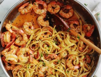 Les pâtes à l&rsquo;ail et aux crevettes
