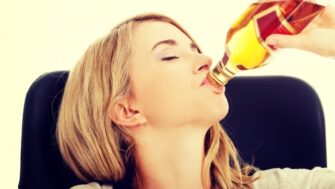 Comment réagit votre corps quand vous arrêtez l’alcool ?