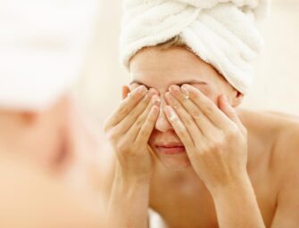 Le double nettoyage : le geste essentiel pour une jolie peau