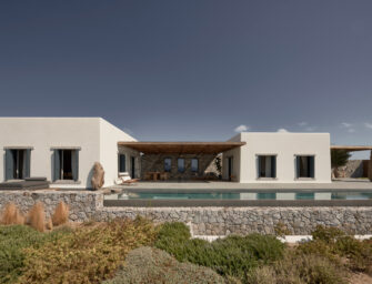 Une superbe villa sur l’île grecque de Mykonos par K-Studio
