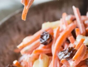 Salade de carottes aux raisins et ananas