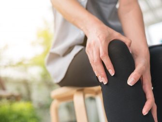 Cinq façons de protéger vos genoux lorsque vous faites du sport