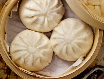 Chao pao au porc caramélisé