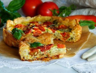Une tarte salée basilic et tomates cerises