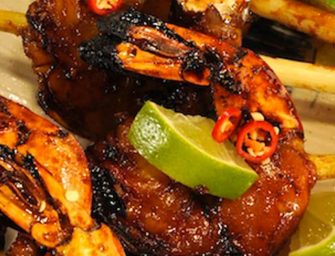 Satés de crevettes à la balinaise