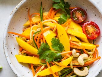 Salade de mangue épicé Thai