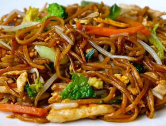 Sauté de Poulet aux légumes et Nouilles