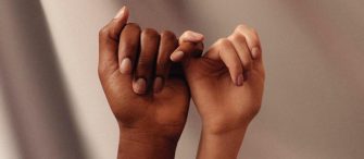 Racisme et amitié brisée : Le chemin de la guérison