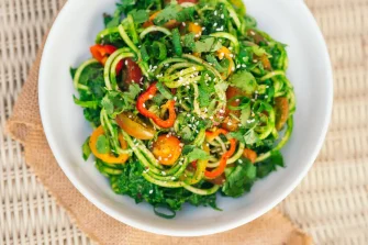 Les spaghettis de courgettes en salade