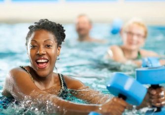 Le HIIT aquatique : brûlez des calories… sans souffrir !