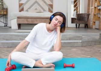 Bouger sans être sportif : l’art de rester en forme sans y penser