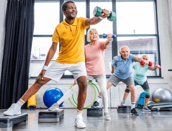 Rester solide sur ses jambes après 75 ans : le vrai secret pour continuer à profiter de la vie
