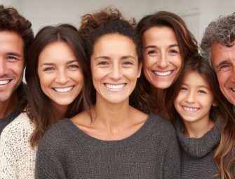 Les jeunes sont-ils vraiment moins intelligents… ou leur cerveau fonctionne-t-il simplement autrement ?