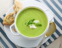 Gaspacho de courgettes au chèvre frais